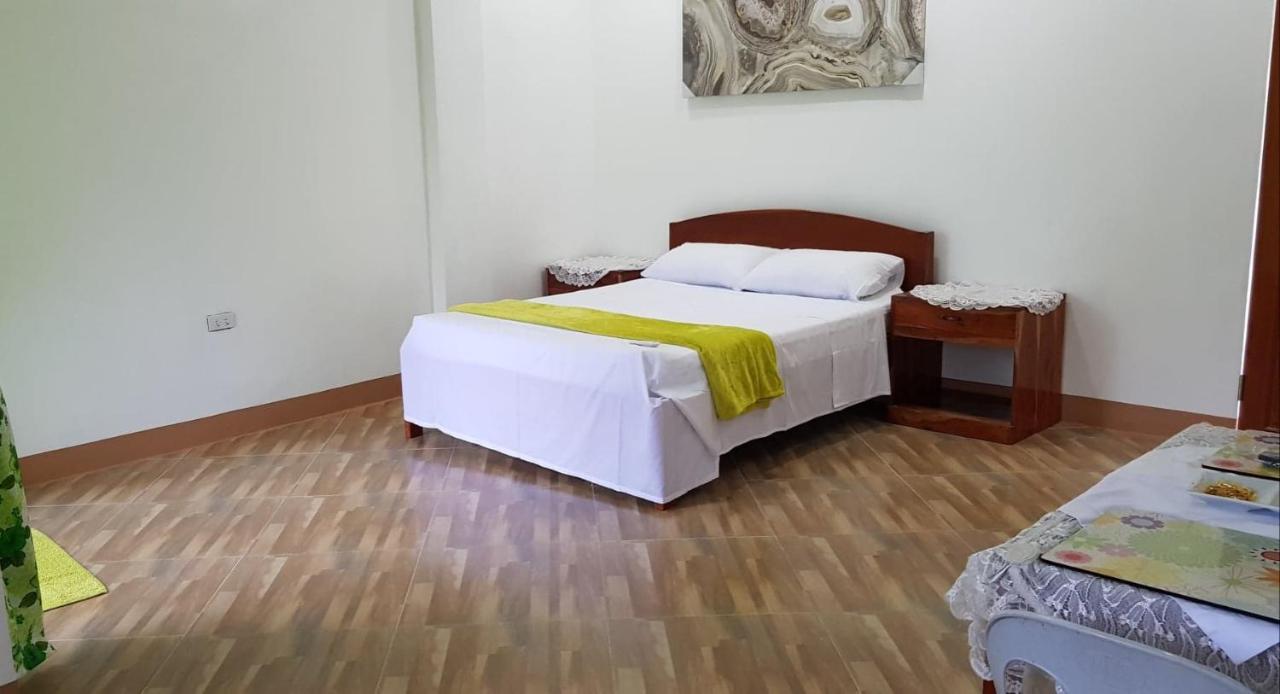 Coombsguesthouse Siquijor Buitenkant foto