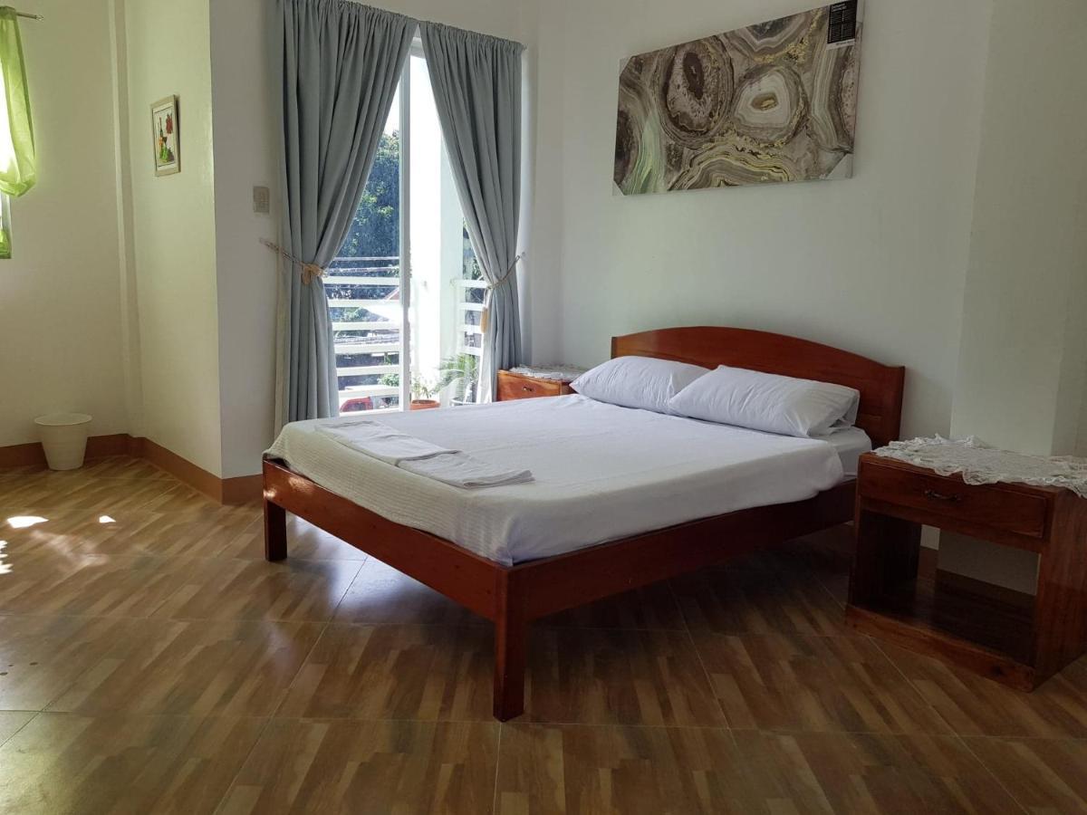 Coombsguesthouse Siquijor Buitenkant foto